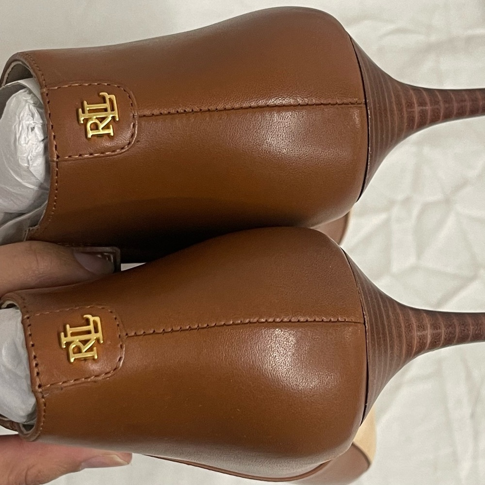 Stylish Ralph Lauren Tan brown Leather Ankle Booties size 10B 
.R14 - Picture 4 of 8